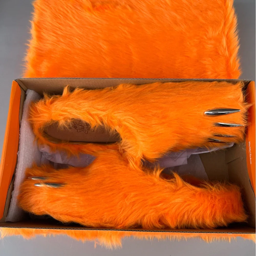 NWB Bravest Studios Orange Fuzzy Claw Slippers Sz 12
